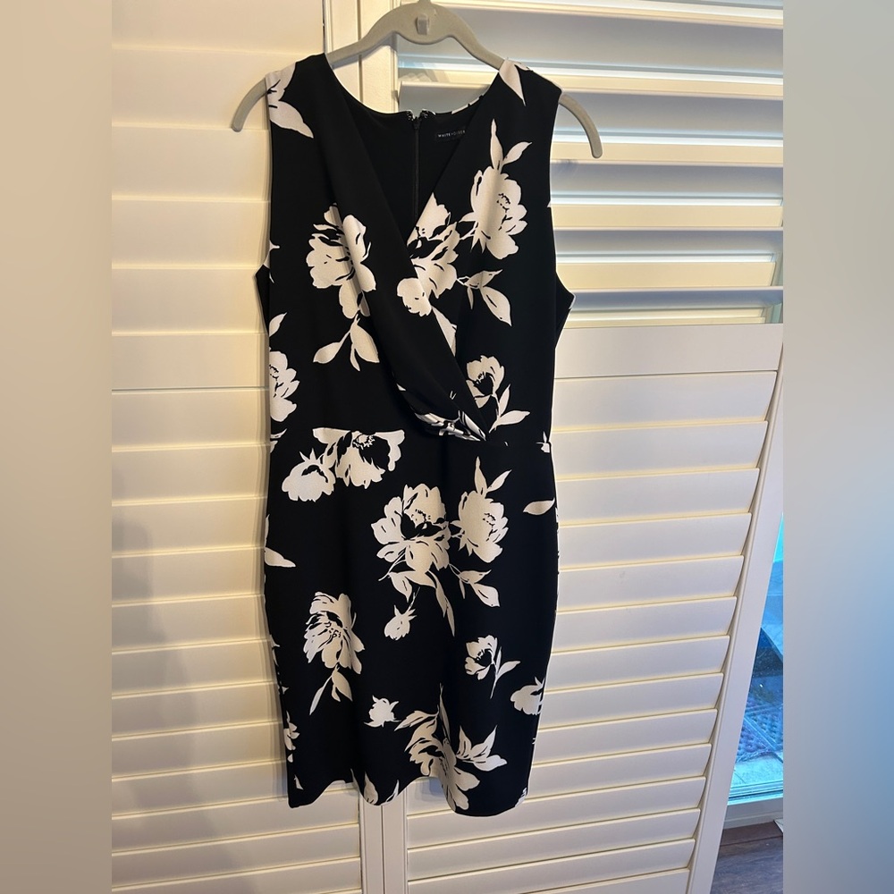 Black and white floral neck sleeveless dress